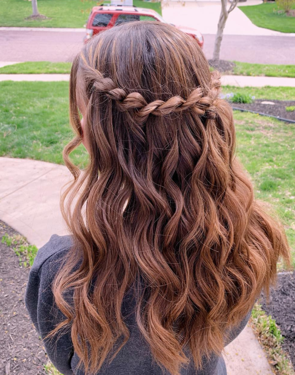 Twisted Half-Up Hairstyle