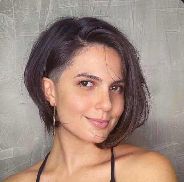 Asymmetrical Undercut Bob with Face-Framing Highlights