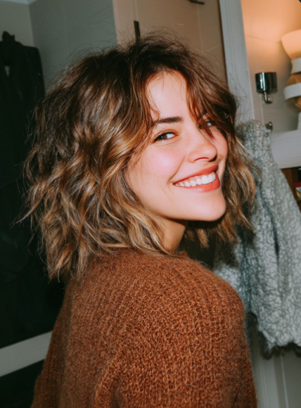 Short Layered Wavy Bob
